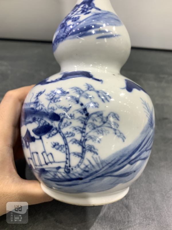 清晚期青花山水楼阁纹葫芦瓶 - 图5